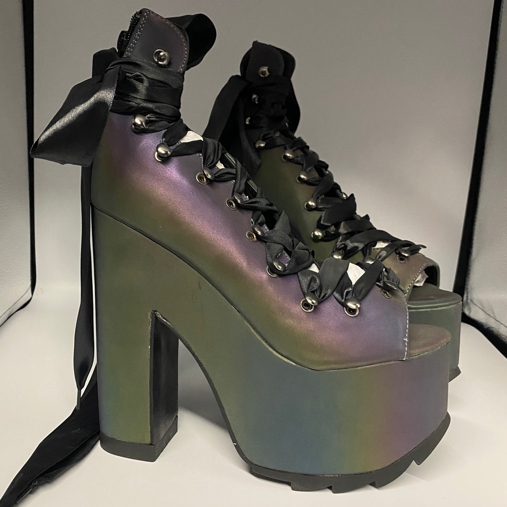 YRU Reflective Ballet Bae